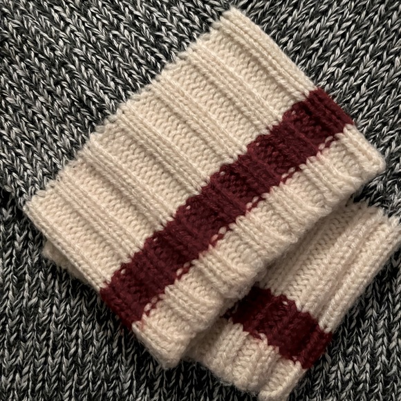 DKR sweater - Picture 3 of 4